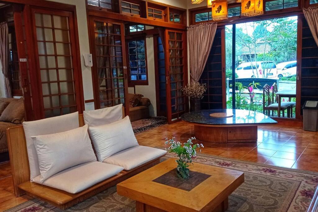 Designer Villa Tokyo Чіанджур Екстер'єр фото