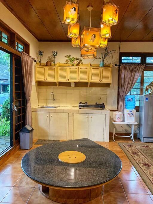 Designer Villa Tokyo Чіанджур Екстер'єр фото